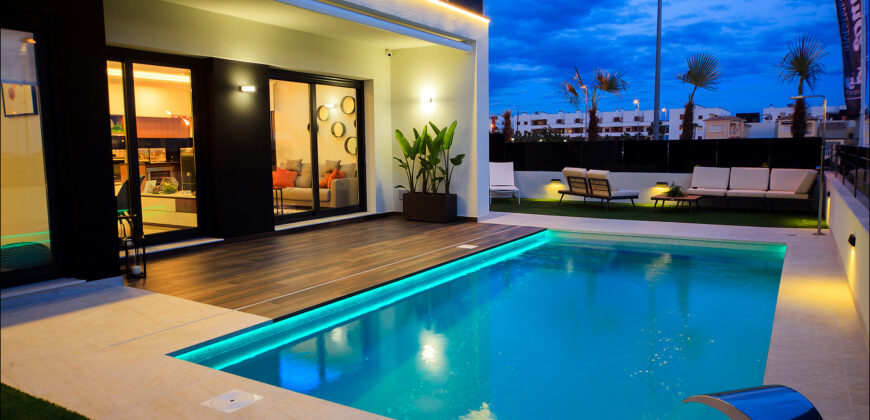 Villa’s with private pool and parking space