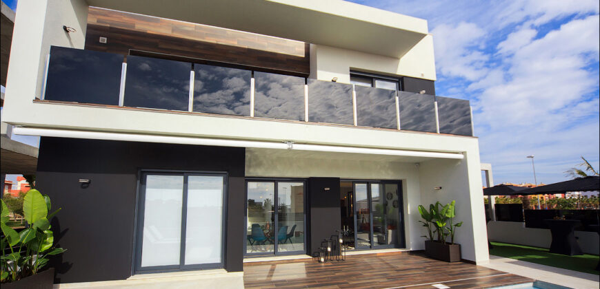 Villa’s with private pool and parking space
