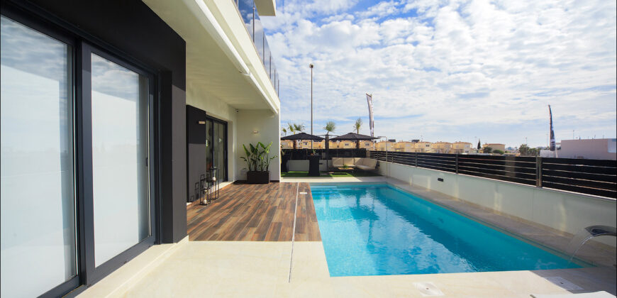 Villa’s with private pool and parking space