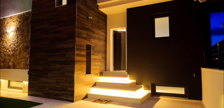 Villa’s with private pool and parking space