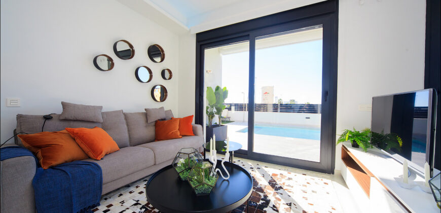 Villa’s with private pool and parking space